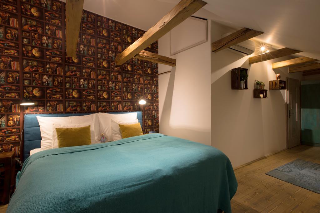 Bohemian Chic 2 Bedroom 2 Bathroom Loft With Hanging Chair Прага Екстериор снимка