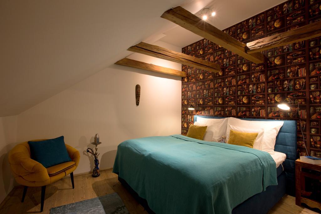 Bohemian Chic 2 Bedroom 2 Bathroom Loft With Hanging Chair Прага Екстериор снимка