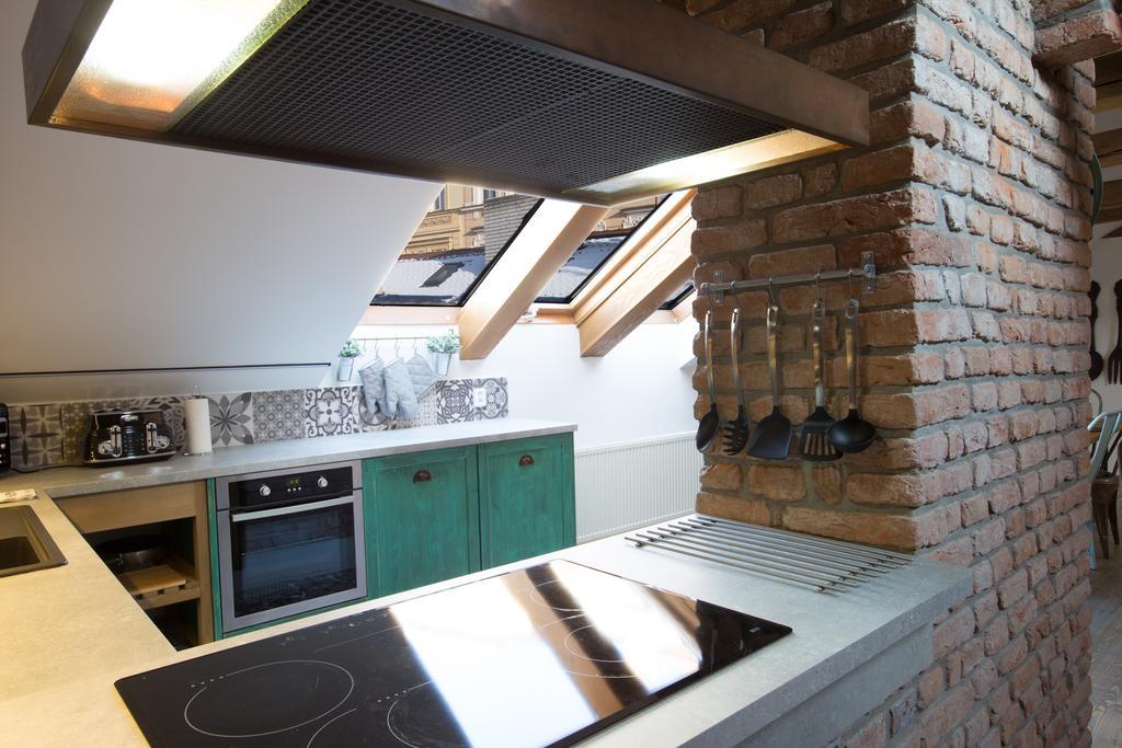 Bohemian Chic 2 Bedroom 2 Bathroom Loft With Hanging Chair Прага Екстериор снимка
